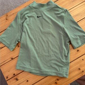 Nike Women's Ribbed Mock-Neck Short-Sleeve Top